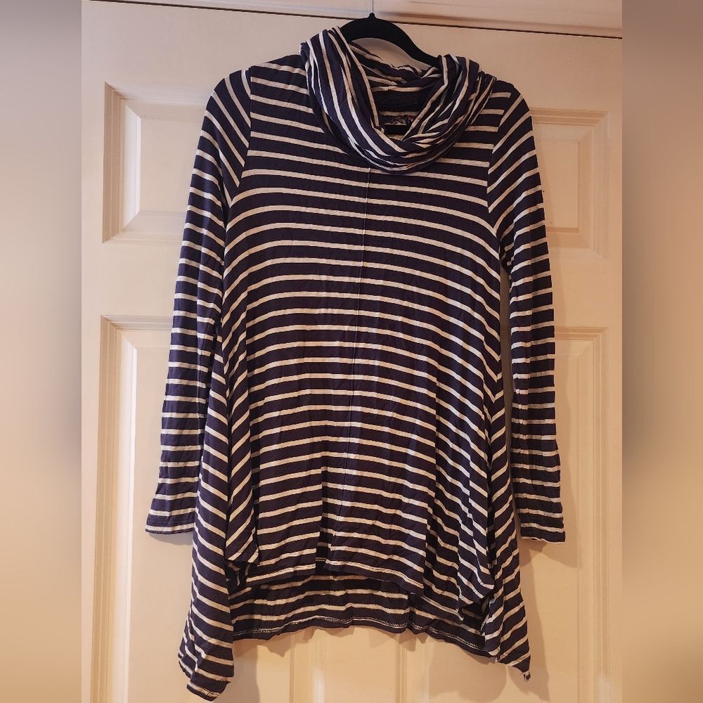 Cupio blue and white striped oversized tunic turtleneck top M